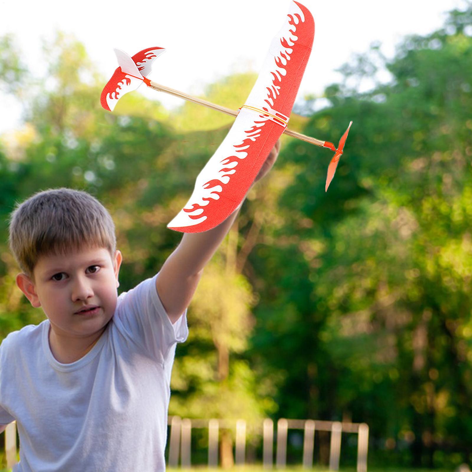 Kit di Aeroplani a Elastico, A - Outdoor Adventure Game recensione e prezzo